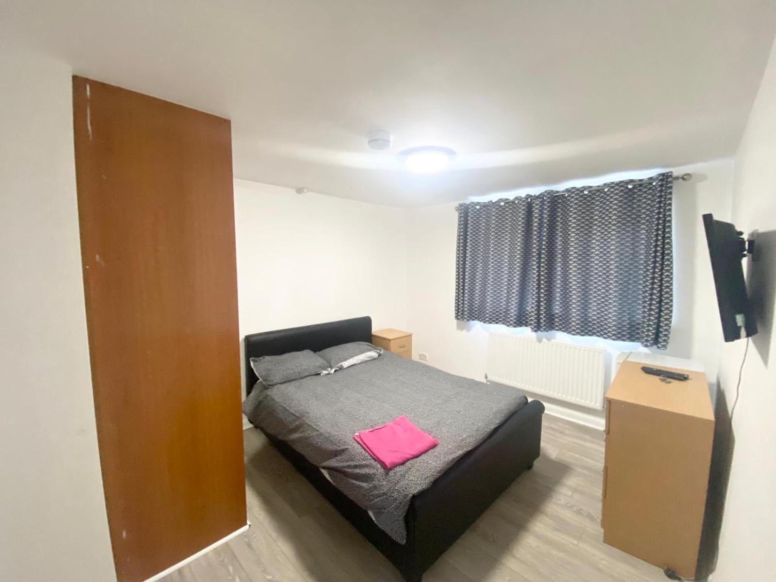 The Heathrow Lodge London Uk Harmondsworth Eksteriør bilde